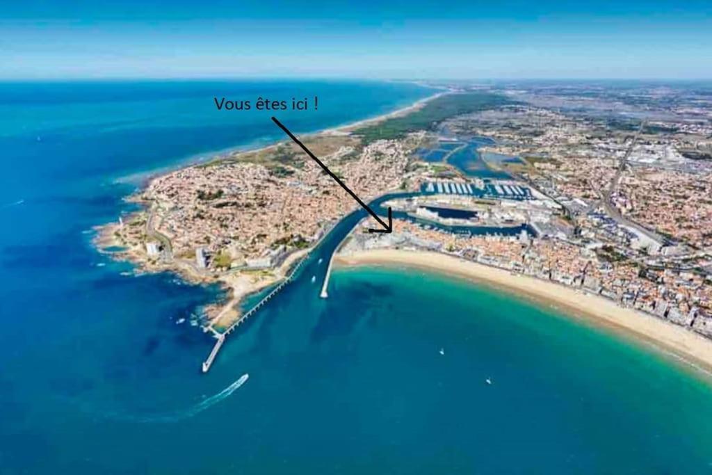DUPLEX 2* HYPER-CENTRE Style Industriel à 2 pas de la plage + PARKING INCLUS  Les Sables-dʼOlonne Esterno foto